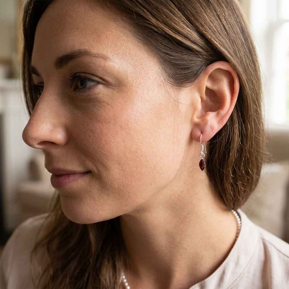 Boucles d’oreilles grenat en argent massif 925