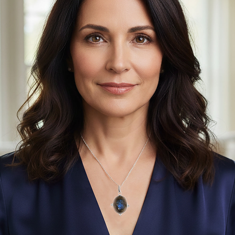 Labradorite sterling silver pendant