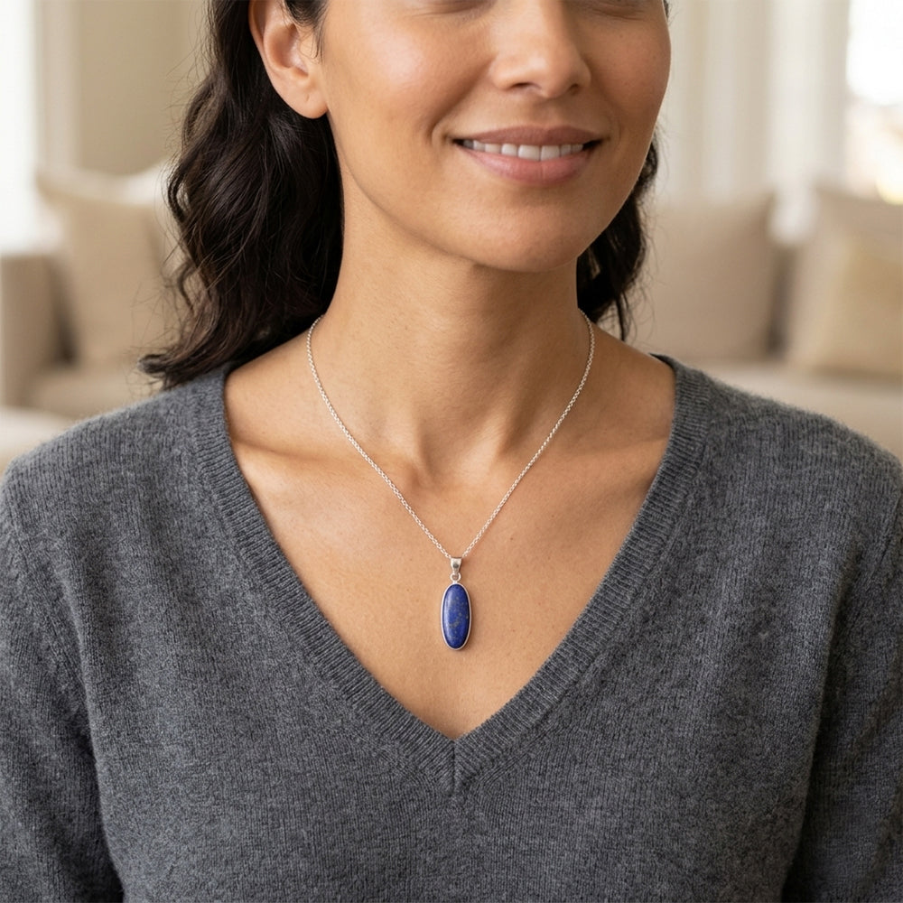 Lapis lazuli pendant in sterling silver 925