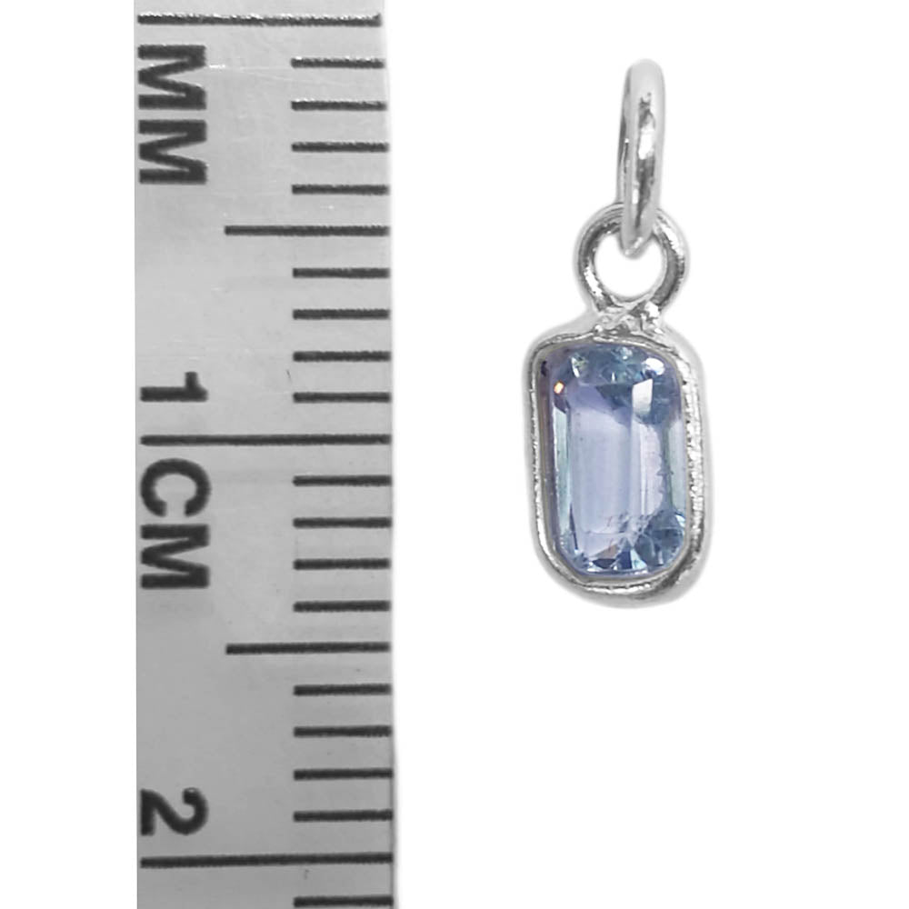 Pendentif topaze bleue en argent massif 925