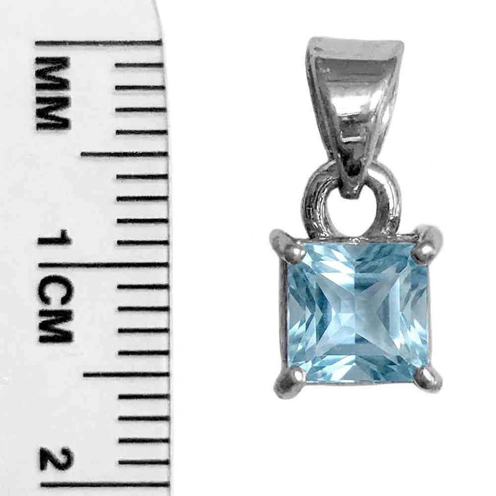 Pendentif topaze bleue en argent massif 925