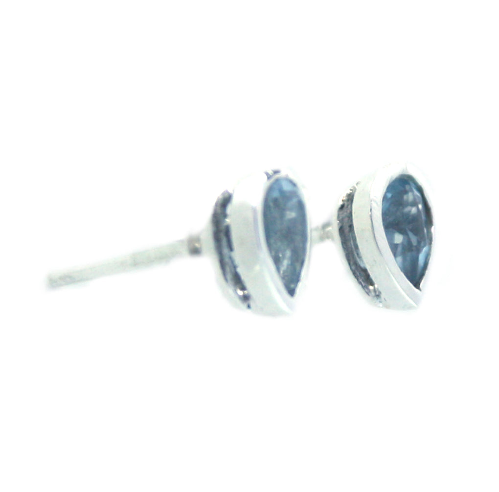 Clous d’oreilles topaze bleue en argent massif 925