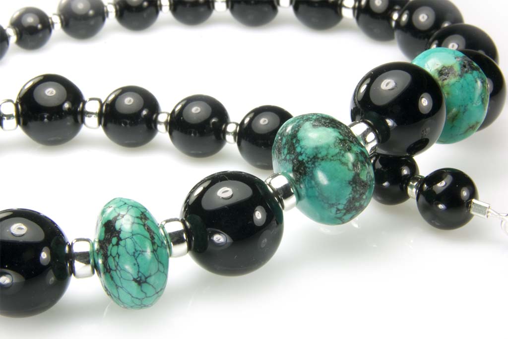 Collier d’onyx noir et turquoise en argent massif 925